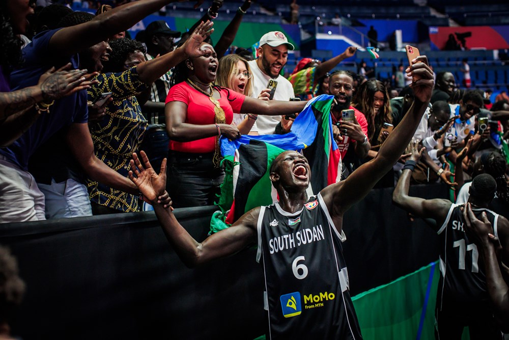 Basketball star and former refugee returns to South Sudan