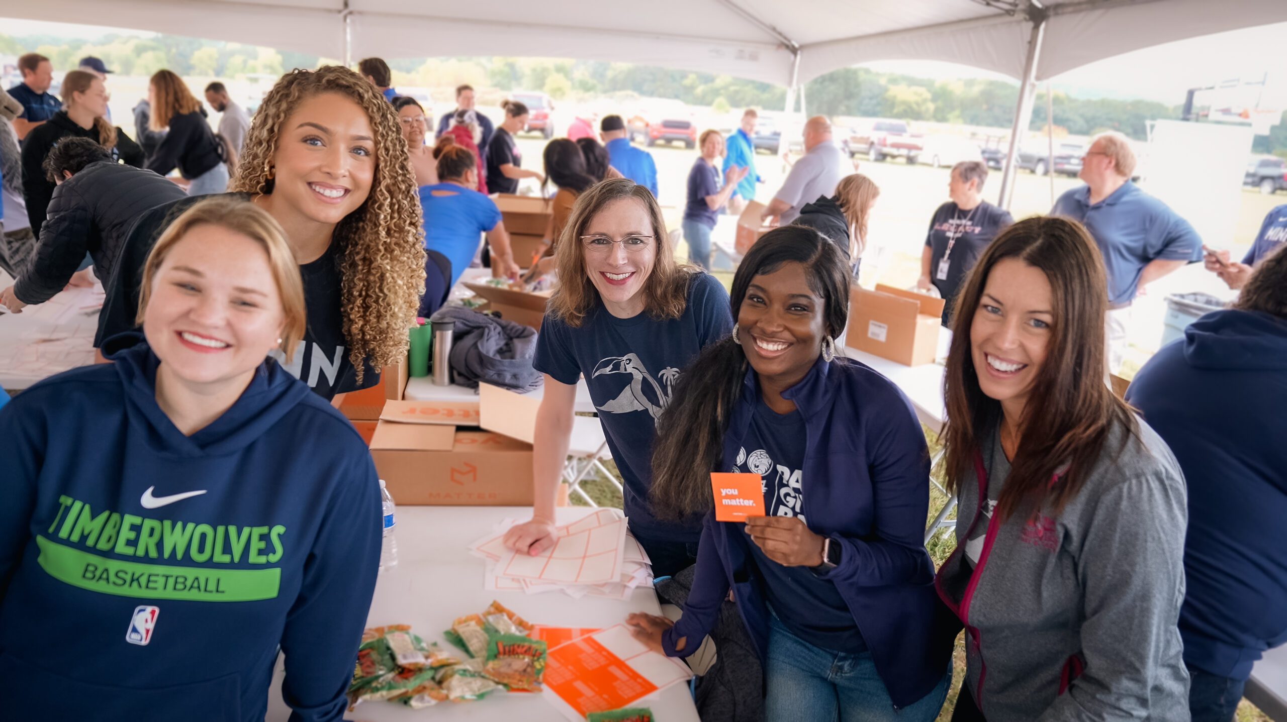 Six Employee Engagement Volunteer Ideas to Boost Team Spirit and Morale ...